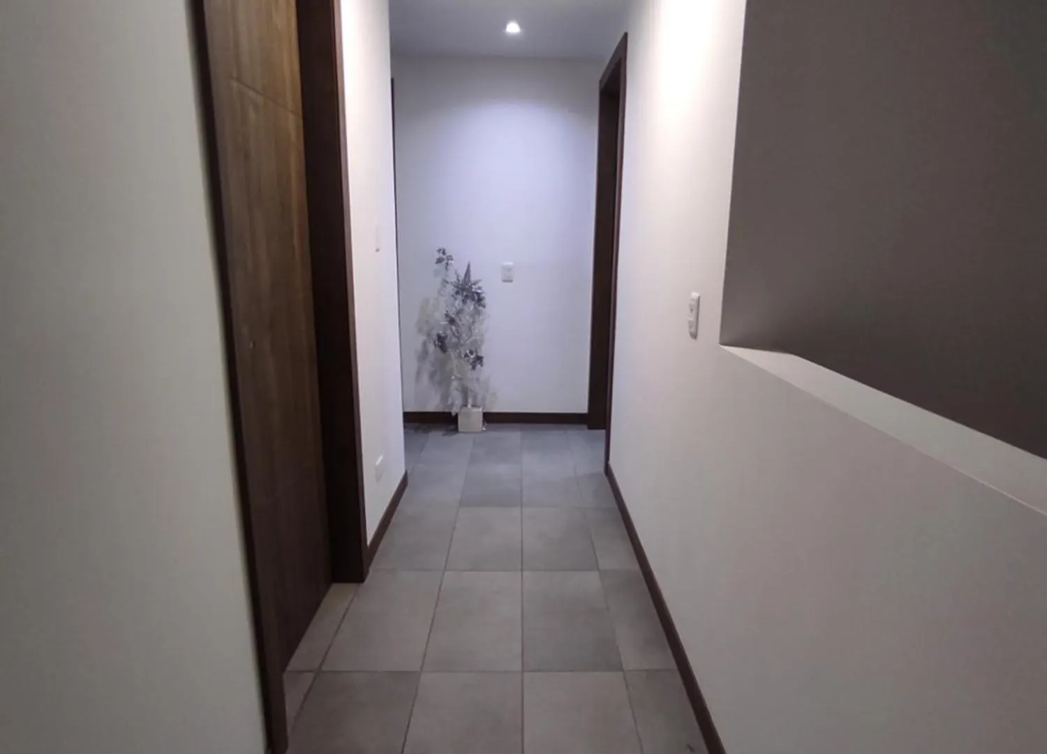 Hermosa Casa En Tumbaco ! Cerca Del Aeropuerto De Quito Y Cerca De Cumbaya ! Ecuador